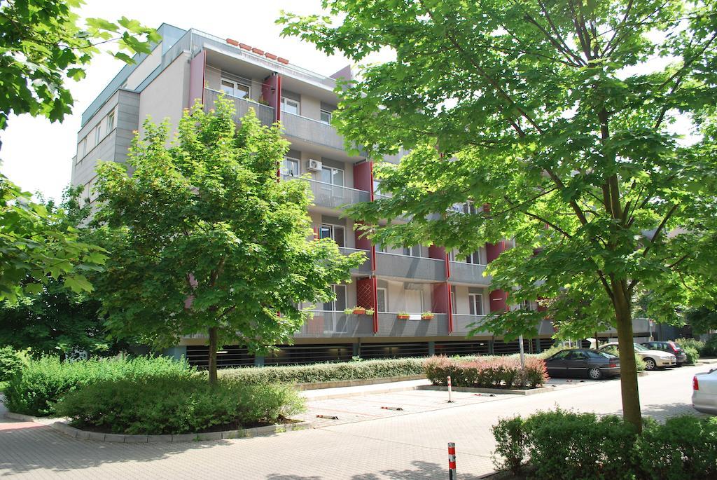 Chotesovska Apartment With Parking Place Prága Szoba fotó